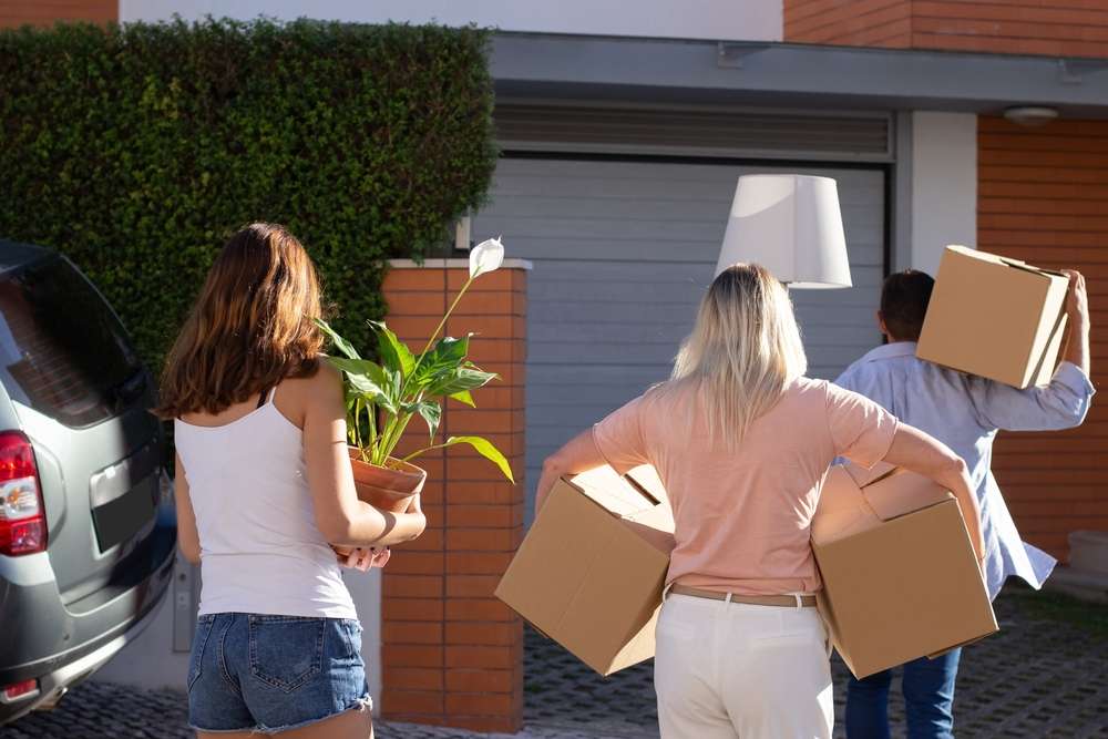 Why You Should Move Back With Your Parents This Summer